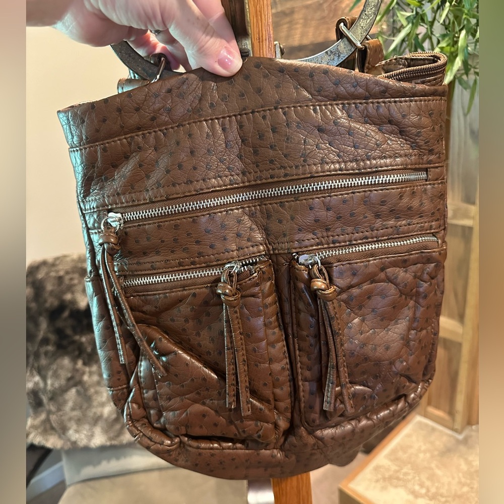 Soft faux leather purse. Ostrich print. Great condition. Adjustable strap. - Picture 2 of 7